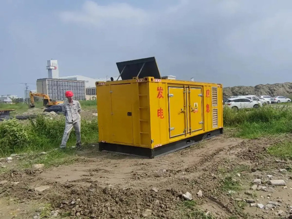 桂阳200KW柴油发电机机组每小时的油耗量受哪些因素影响？